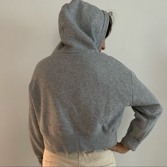 SOLD 2 FOR $25 DEAL! Zara Cropped Sweatshirt - Picture 3 of 4